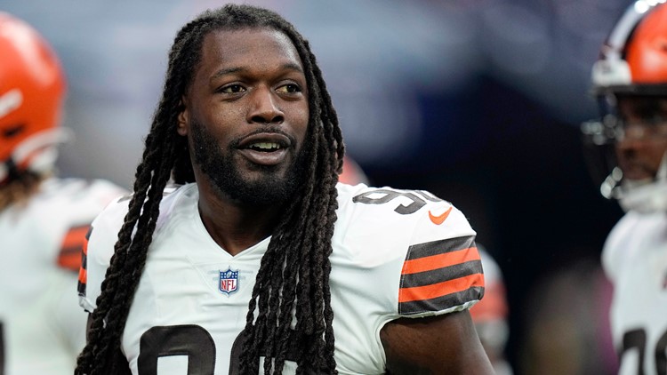 Clowney Comin Former Gamecock Jadeveon Clowney agrees to join Ravens to help Baltimores pass rush