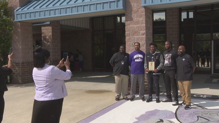 Azarian Yates is a News19 Player of the Week