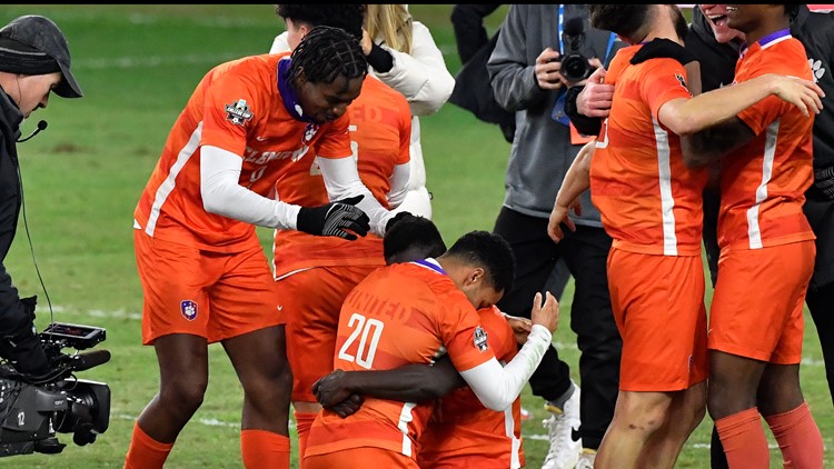 Parrish and Sylla each score to help Clemson beat Notre Dame for programs 4th mens soccer title