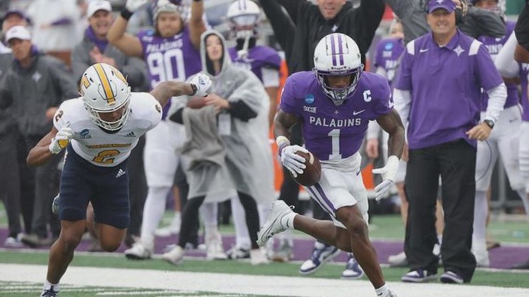 Furman advances to FCS quarterfinals with 26 7 win over Chattanooga