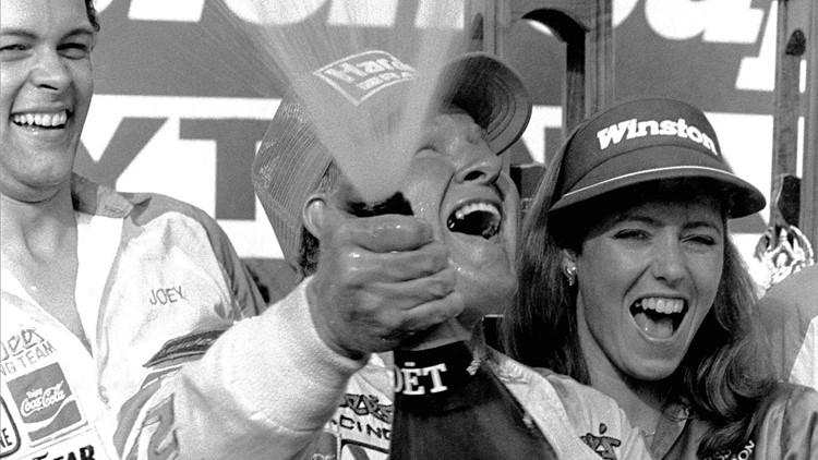 Cale Yarborough South Carolina born NASCAR legend dies