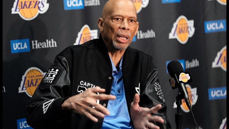 Kareem Abdul Jabbar falls and breaks hip at Los Angeles concert