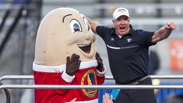 Shawn Elliott guides Georgia State to an impressive win over Utah State in the Famous Idaho Potato Bowl in Boise