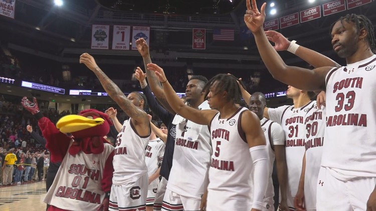 Mack scores 21 as South Carolina holds off Missouri 72 64