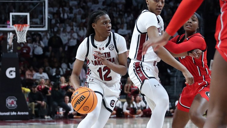 South Carolina is still unanimous No 1 in latest AP poll