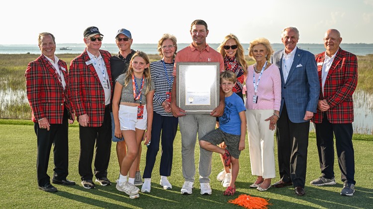 PGA Tour golfer Lucas Glover receives the Order of the Palmetto