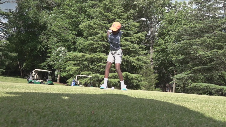 North Carolina 10 year olds golf skills dazzle the masses on social media