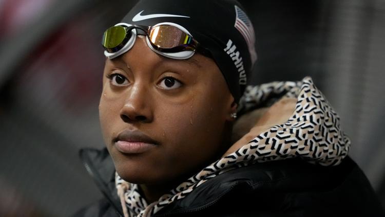 Simone Manuel returns from overtraining syndrome with her eyes on Paris Olympics