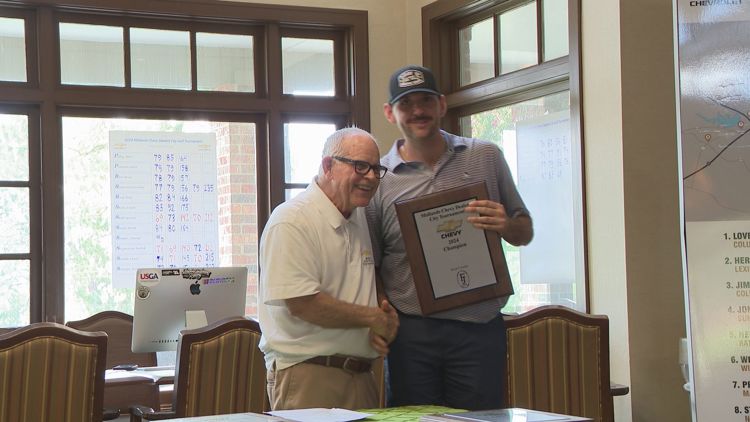 Augenstein delivers a Sunday surge to win the Midlands Chevy Dealers City Golf Tournament