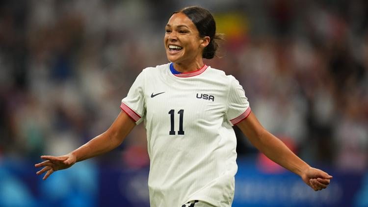 Did US womens soccer advance to the quarterfinals at the Paris Olympics