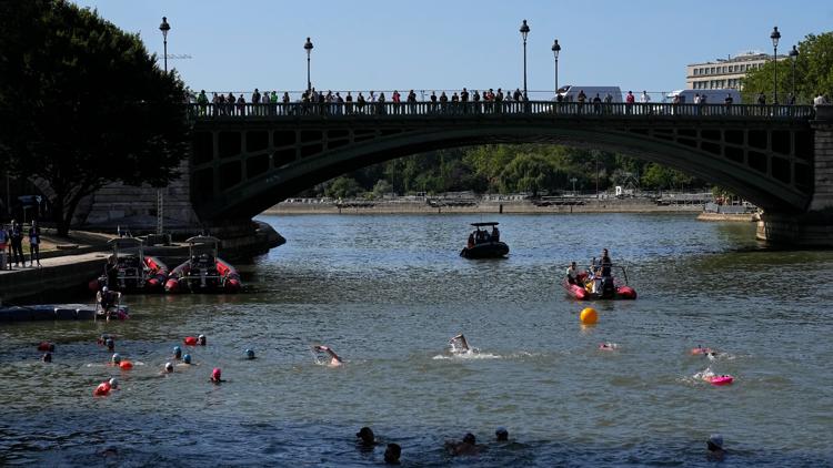 Could marathon swimming be canceled if Seine Rivers water is deemed unsafe