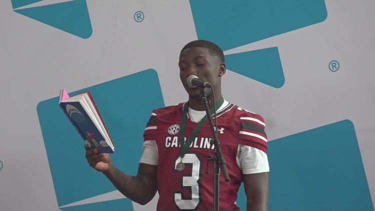 Gamecock football players spend Friday serving as Pigskin Poets