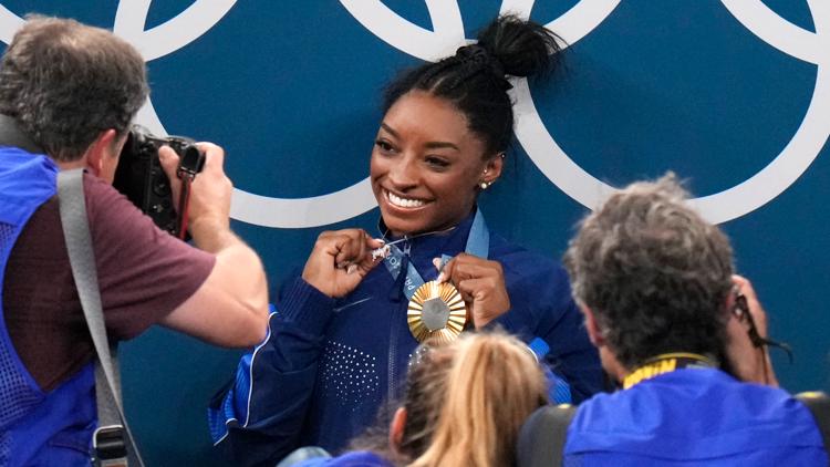 Simone Biles appears to clap back at Trumps comment about Black jobs