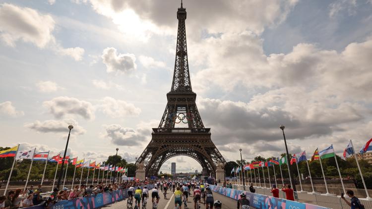 Paris Olympics What is the peloton in cycling