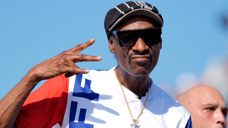 Snoop Dogg is everywhere at the Paris Olympics and viewers cant get enough