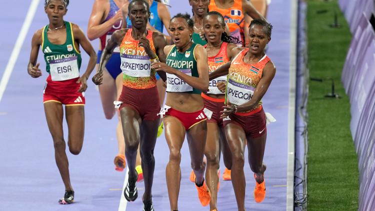 Kenyan runner disqualified in 5000m losing silver medal