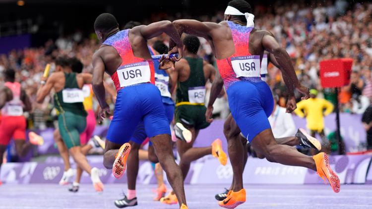 US disqualified from mens 4x100 relay as Canada takes gold