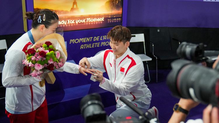 Olympian wins gold medal then gets proposed to