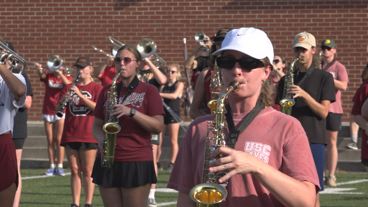 Carolina Band takes music to Columbia streets ahead of Macys Thanksgiving Parade