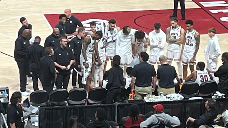 Jamarii Thomas, Zachary Davis lead South Carolina to 84-72 victory over Mercer