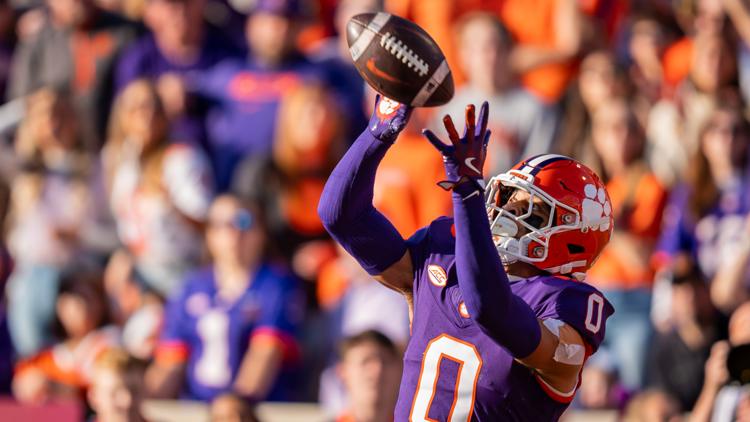 Klubnik’s 3 TD passes, DT Page’s pick-6 lead No. 17 Clemson to 51-14 win over The Citadel