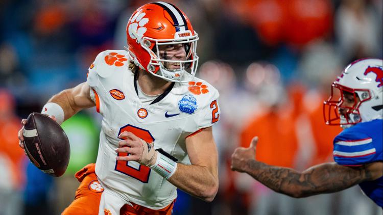 Klubnik announces he will be back for his senior season at Clemson