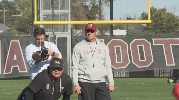 Appalachian State hires South Carolina offensive coordinator Dowell Loggains as head coach