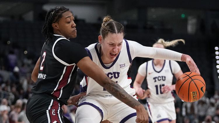 Ashlyn Watkins dunks again and No 3 South Carolina women overwhelm No 9 TCU 85 52