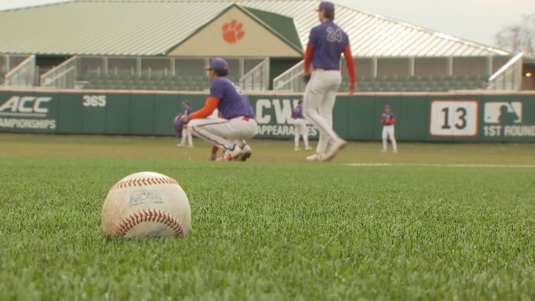 Clemson baseball cranks up preseason practice