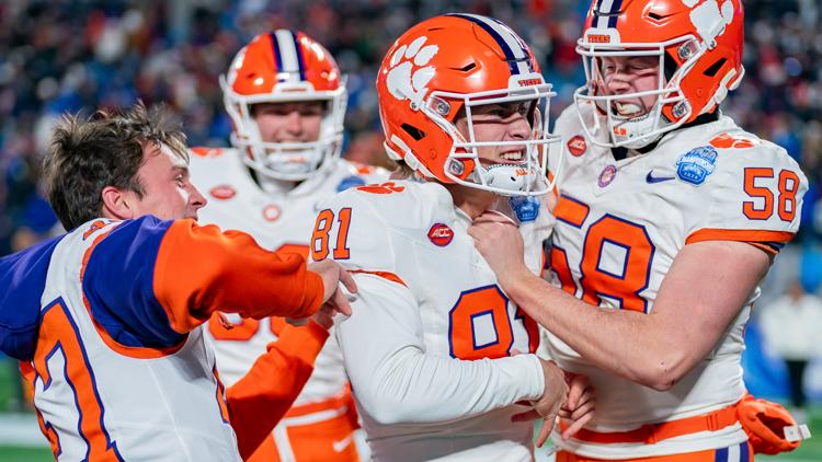 Clemson kicker named FWAA Special Teams Freshman of the Year