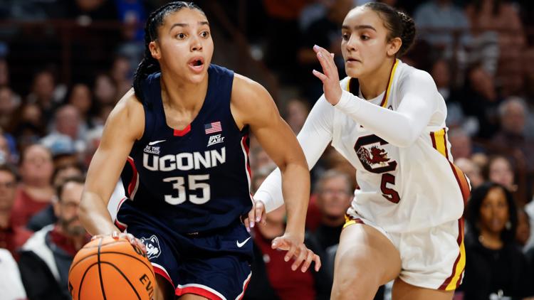 UConn crushes South Carolina snapping Gamecocks 71 game home streak in stunning blowout