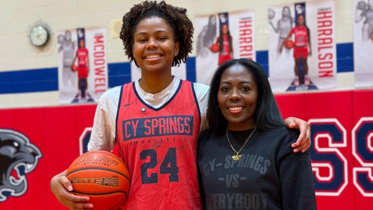 5 star recruit Ayla McDowell named McDonalds All American