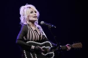 Carl Dean Dolly Partons husband of nearly 60 years who inspired Jolene dies at 82