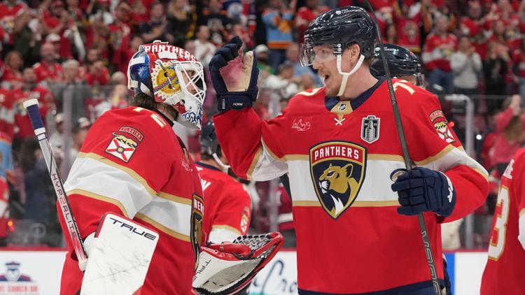 Panthers rout Oilers 6-1 in Game 3 to take a 2-1 lead in the Stanley Cup Final