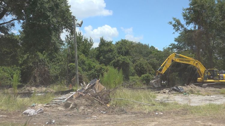 Cayce neighbors voice concern at new hotel being built adjacent to homes