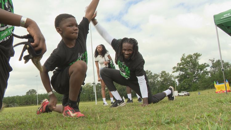 Alshon Jeffery comes home to host his football camp and back to school bash