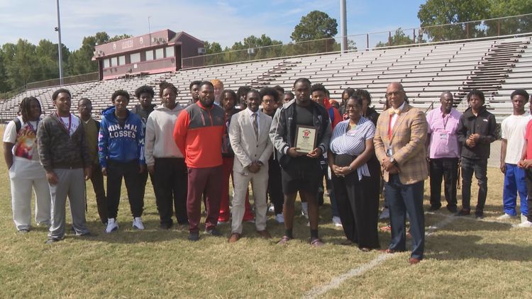 Jordan Avinger is a News19 Player of the Week