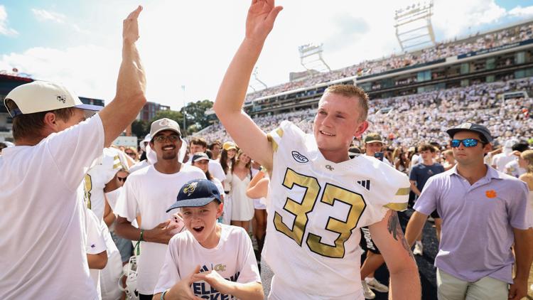 Georgia Tech hits 55 yard FG as time expires to stun No 12 Clemson 24 21