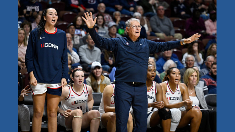 UConn tops women’s preseason AP Top 25 just ahead of South Carolina