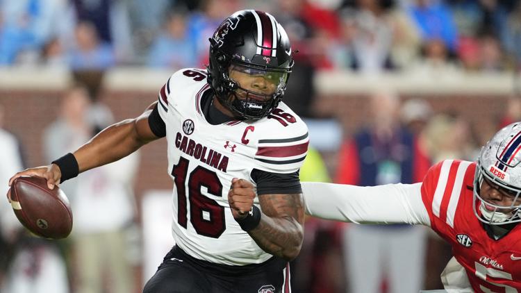 Ole Miss defense records 6 sacks, 2 interceptions in 30-14 win over South Carolina