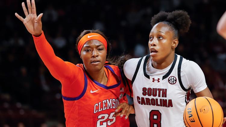 Edwards scores 18 to lead No. 2 South Carolina past Clemson 65-37 for 15th straight win in series