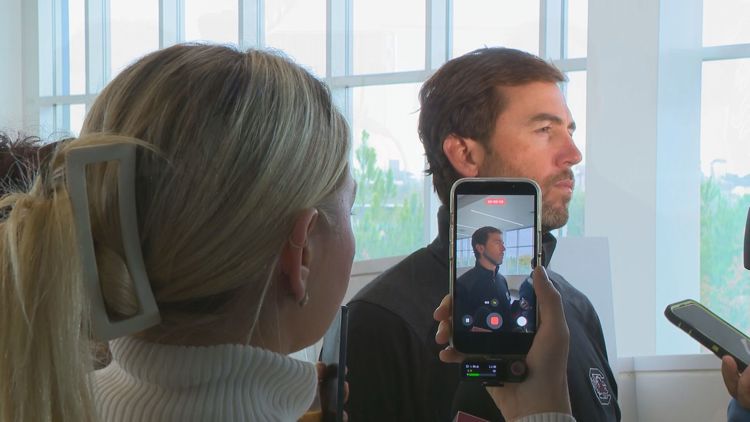 USCs new assistant football coaches are introduced