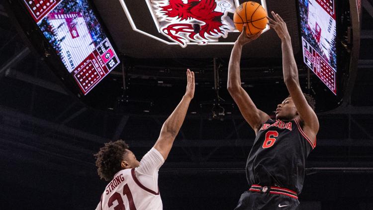 Catchings, Cyril lead second-half rally as No. 18 Georgia beats South Carolina 75-70