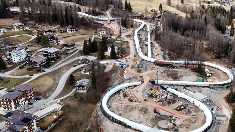 How fast do downhill skiers go A look at the fastest Winter Games sports