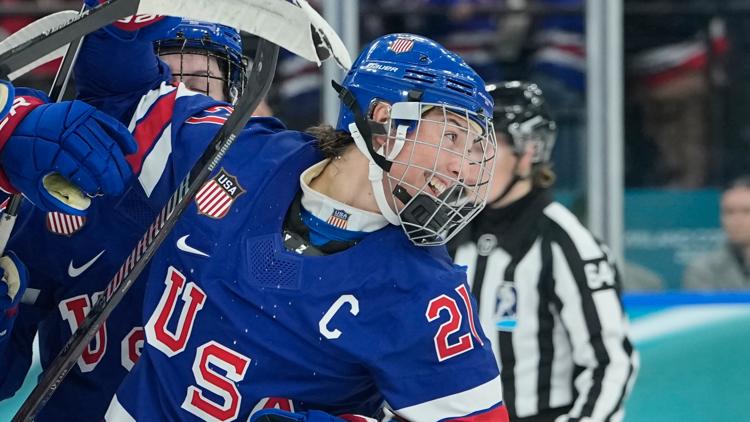 Hilary Knight breaks US Olympic womens hockey record