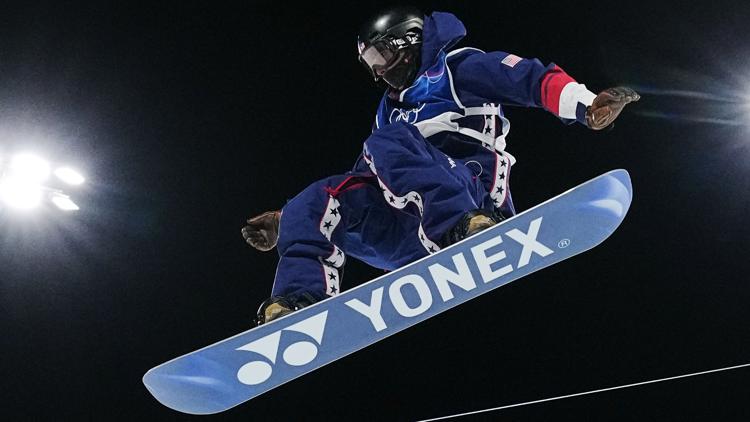 Did American Alessandro Barbieri make the podium in the mens snowboard halfpipe competition