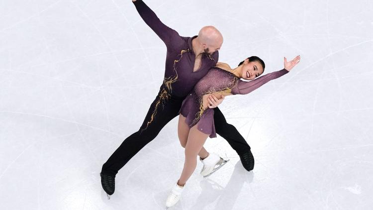 Did Ellie Kam and Danny OShea win gold in figure skating pairs free skate