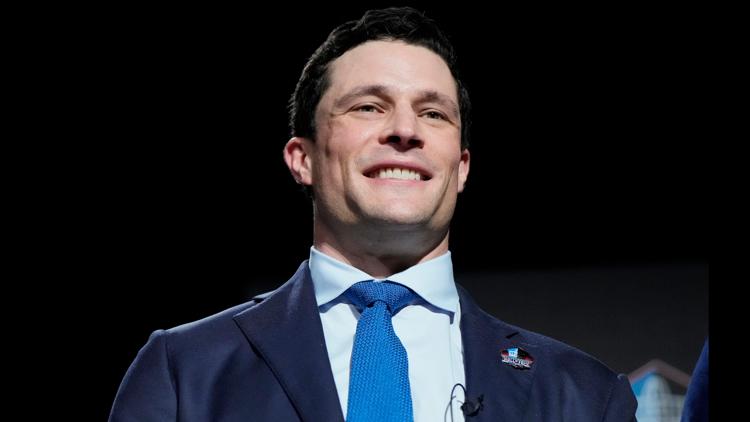 Luke Kuechly to be enshrined into the Pro Football Hall of Fame