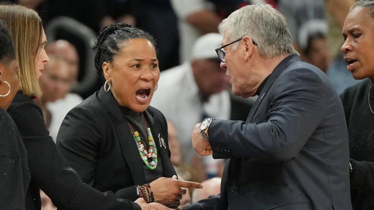 UConn coach apologizes after confronting Dawn Staley following South Carolina Final Four win