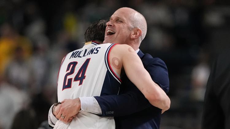 UConn and Hurley muscle their way to 3rd national title game in 4 seasons beating Illinois 71 62